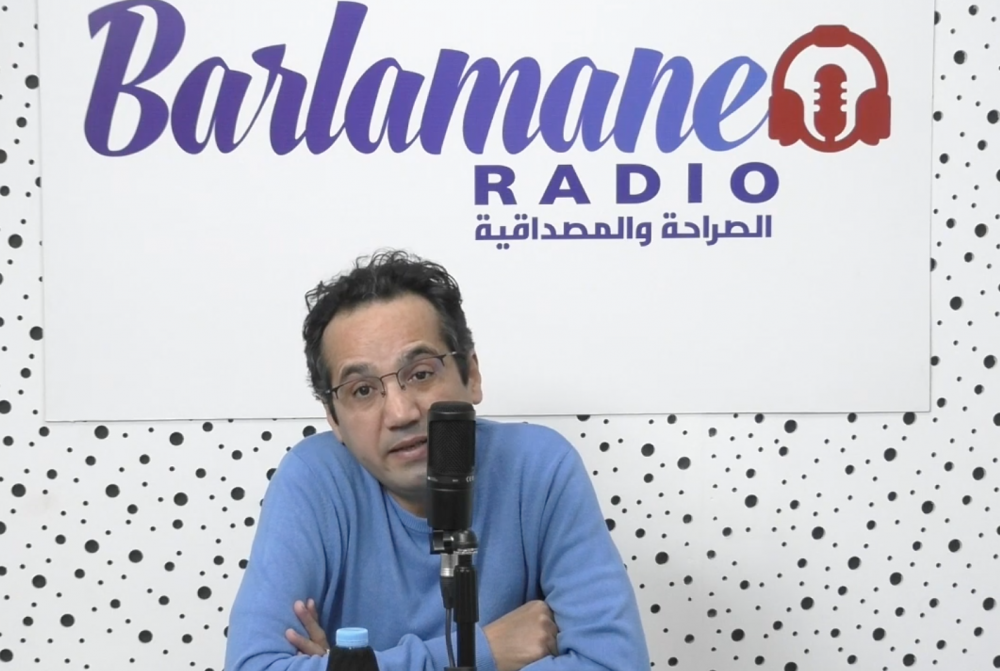فنان مع عماد.. يونس البولماني بداية غريبة وبسيطة تثير الجدل وها شنو دار بفلوس الشهرة